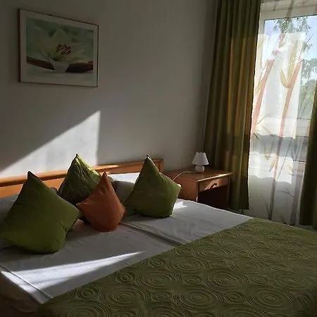 Fenyves Szallo Проживание в семье Балатонфеньвеш