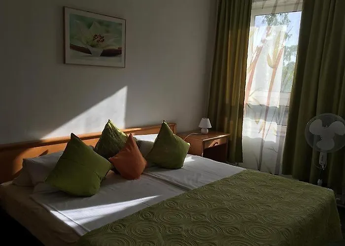 Fenyves Szallo Quarto em Acomodações Particulares Balatonfenyves